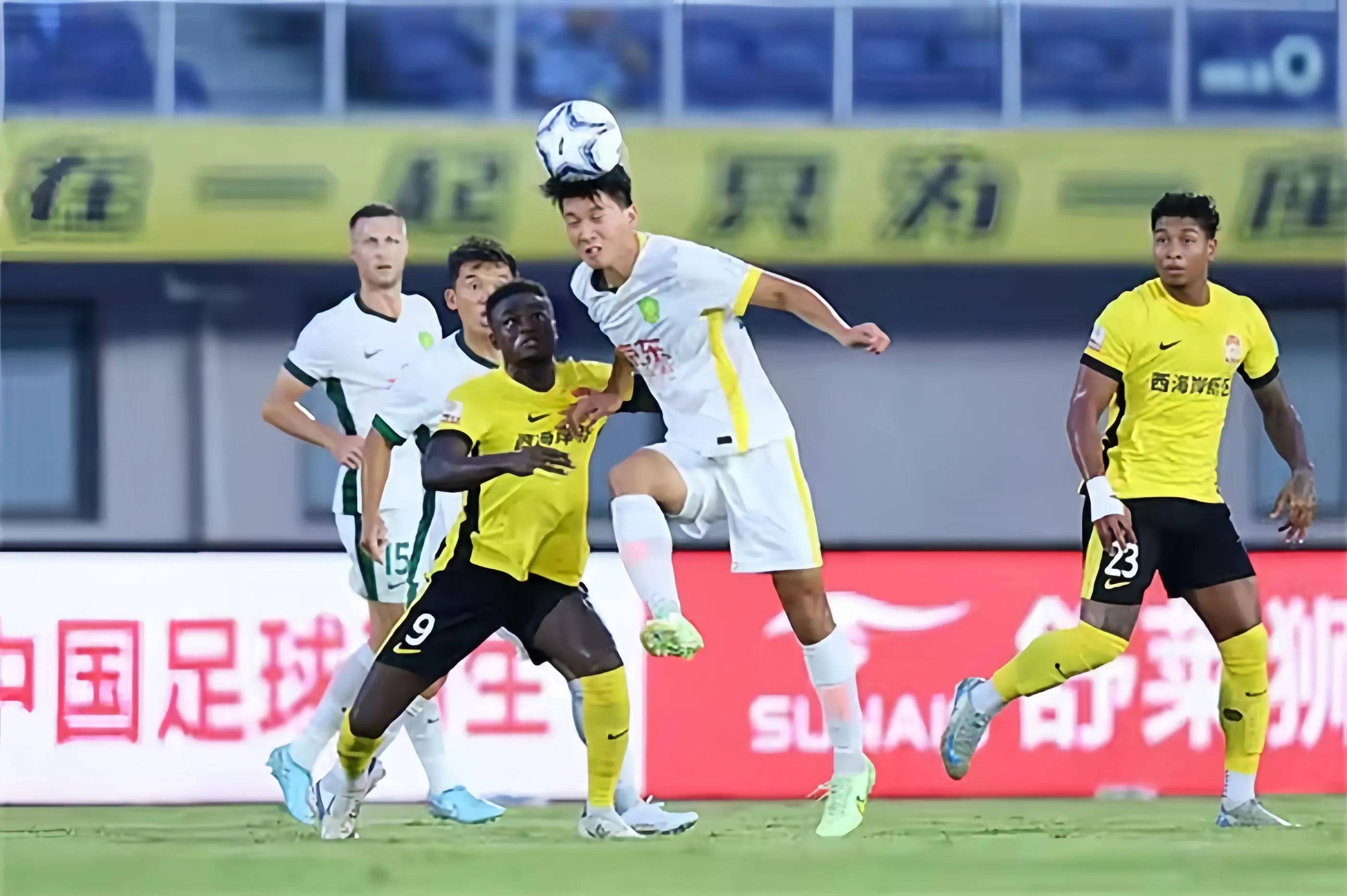 守候在出口 守候在出口